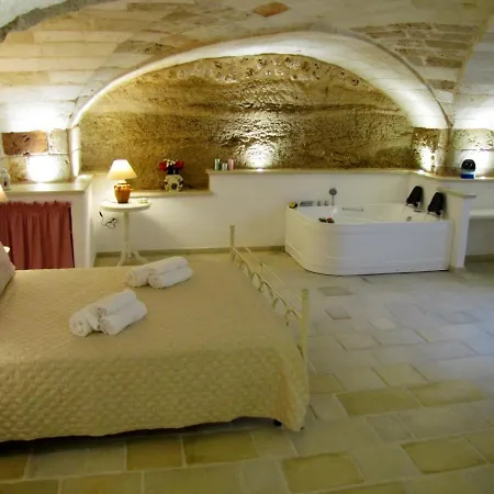 La Vecchia Grotta Maruggio