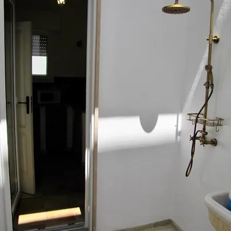 La Vecchia Grotta *