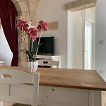 La Vecchia Grotta *