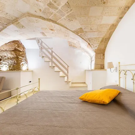La Vecchia Grotta By Barbarhouse *