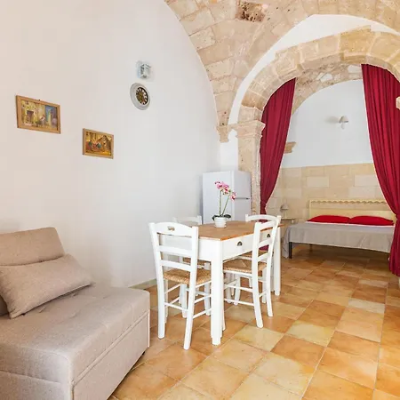 La Vecchia Grotta By Barbarhouse Maruggio