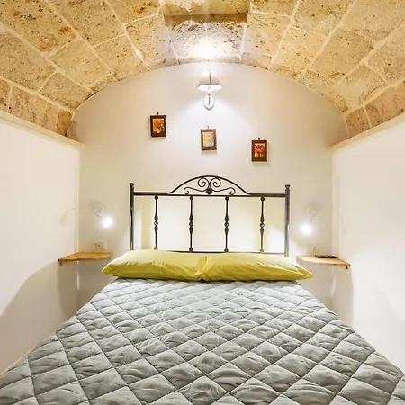La Vecchia Grotta By Barbarhouse Maruggio